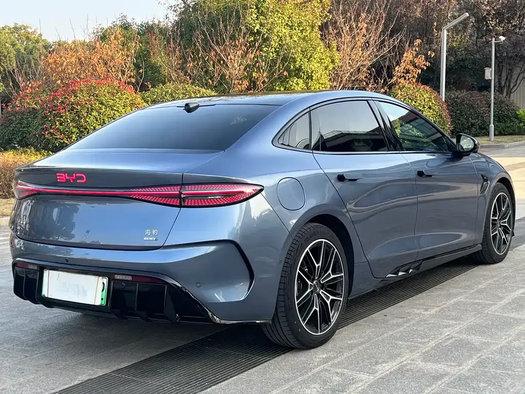 BYD Seal — фото 6