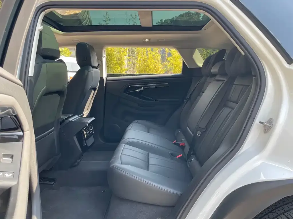 Land Rover Evoque — фото 7