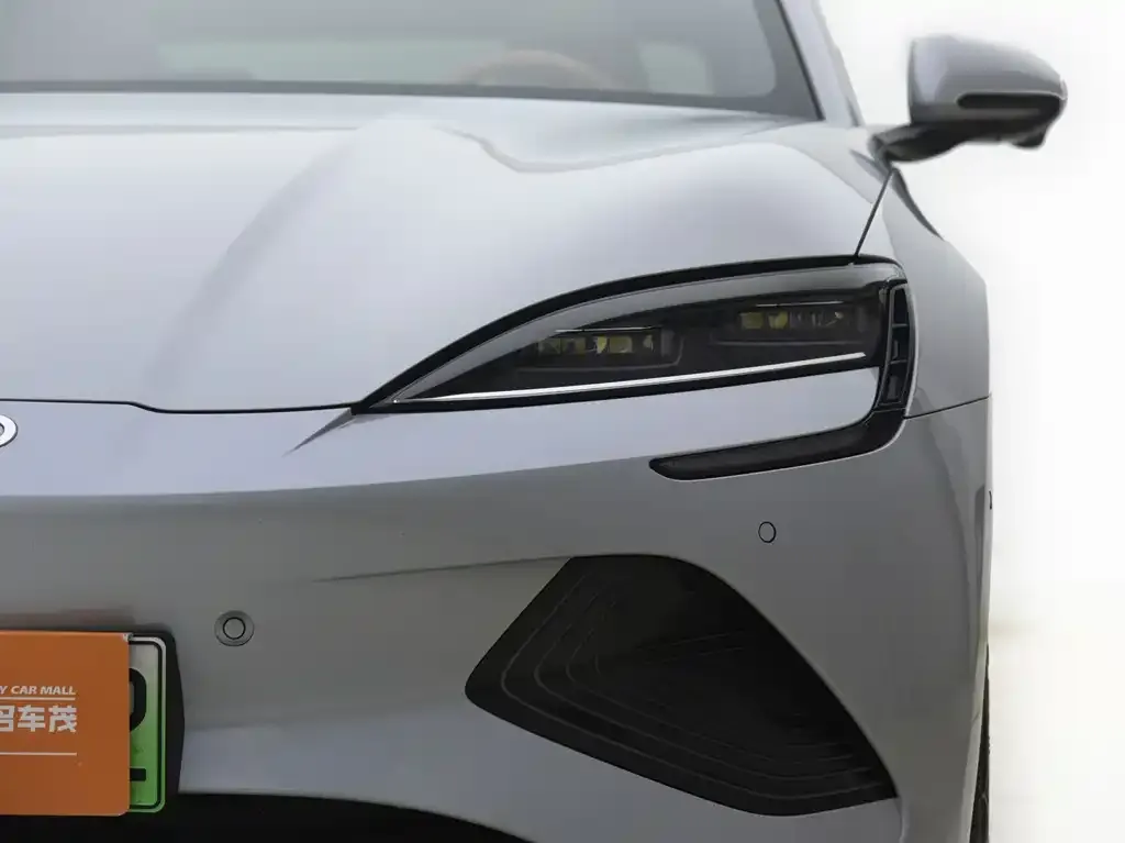 BYD Seal — фото 2