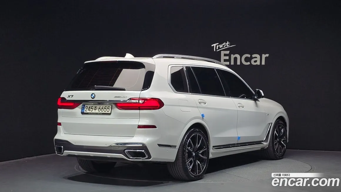 BMW X7 — фото 2