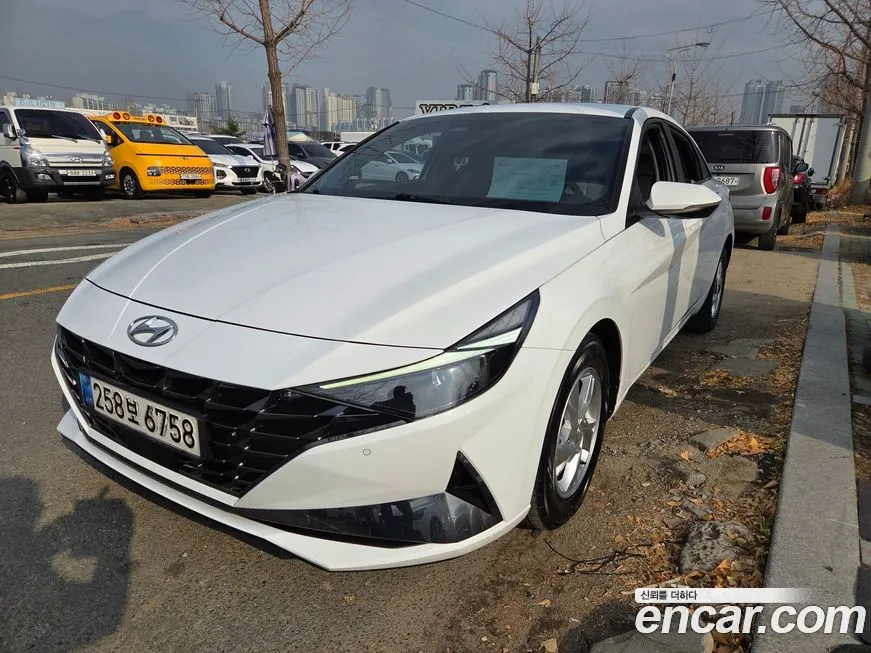 Hyundai AVANTE — фото 3
