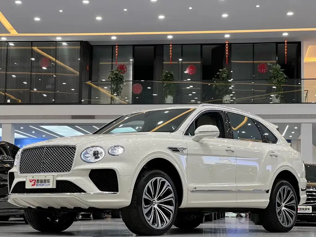Bentley Bentayga — фото 2
