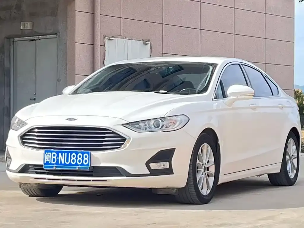 Ford Mondeo — фото 1