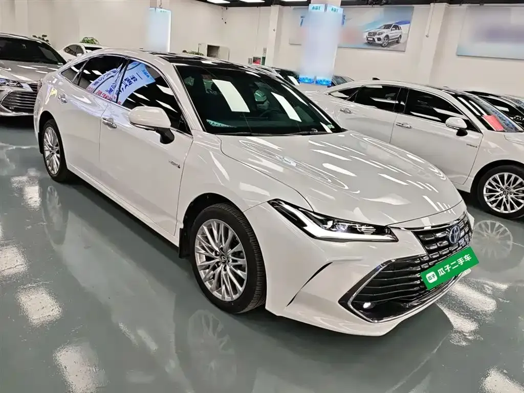 Toyota Avalon — фото 4