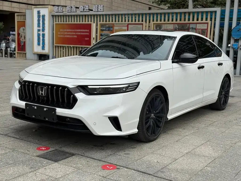 Honda Inspire — фото 1