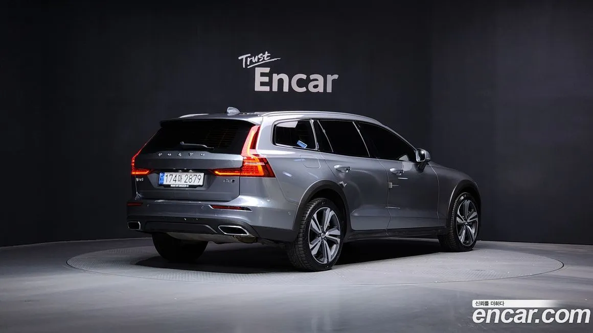 Volvo V60 — фото 2