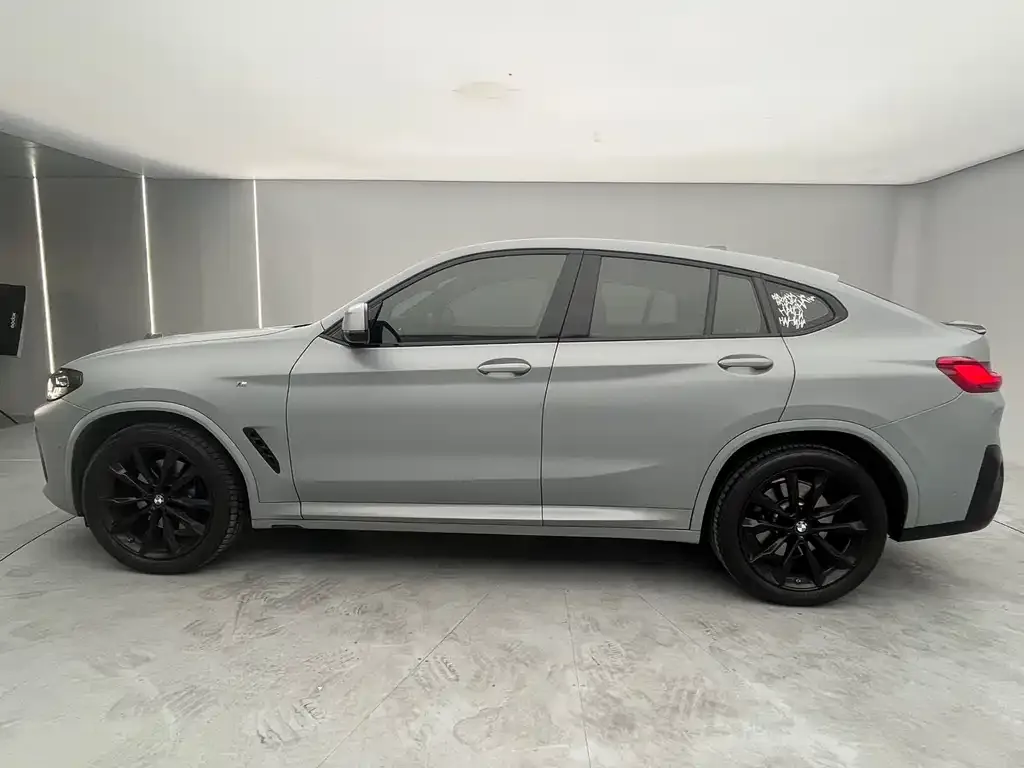 BMW X4 — фото 4