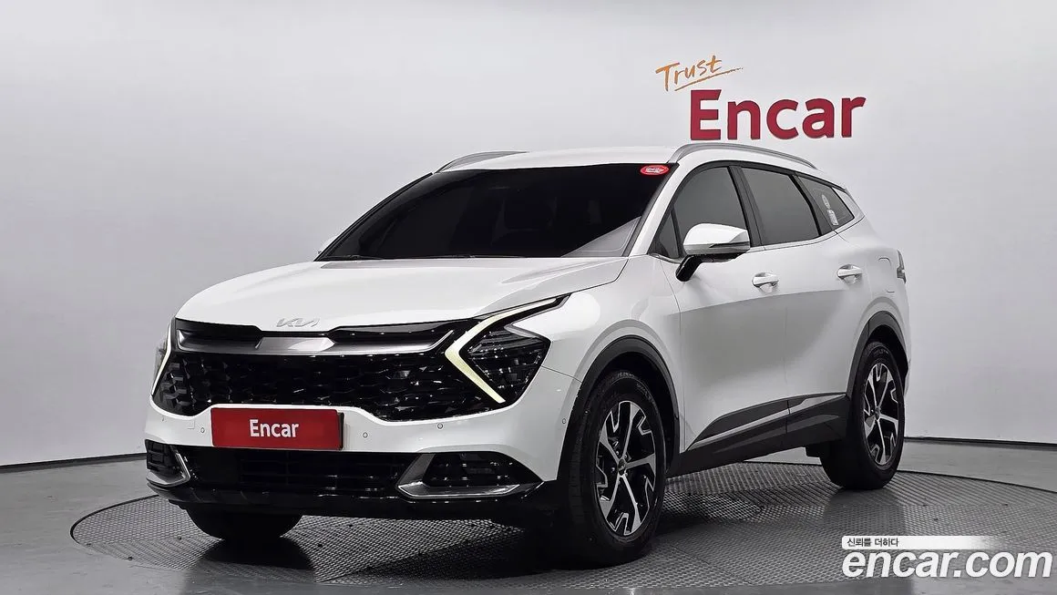 Kia Sportage — фото 1