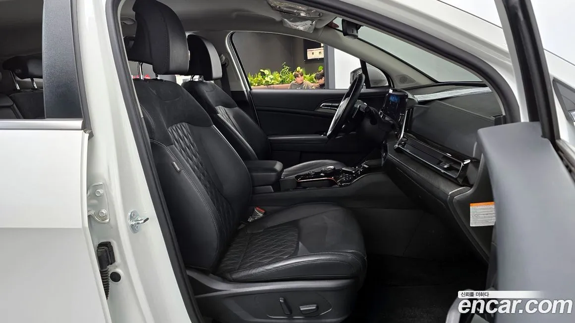 Kia Sportage — фото 10