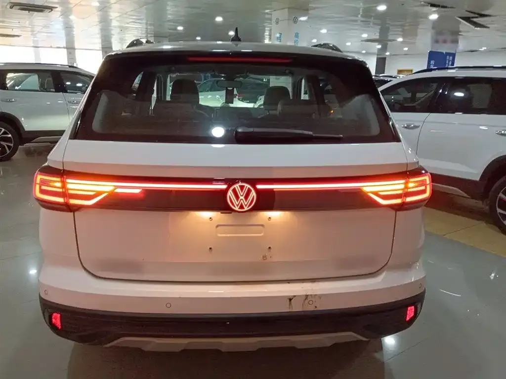 Volkswagen Tharu — фото 6