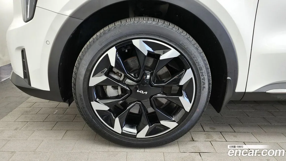 Kia Sorento — фото 5