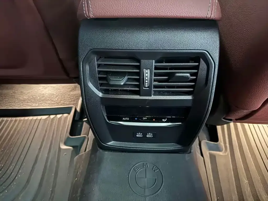 BMW i3 — фото 10