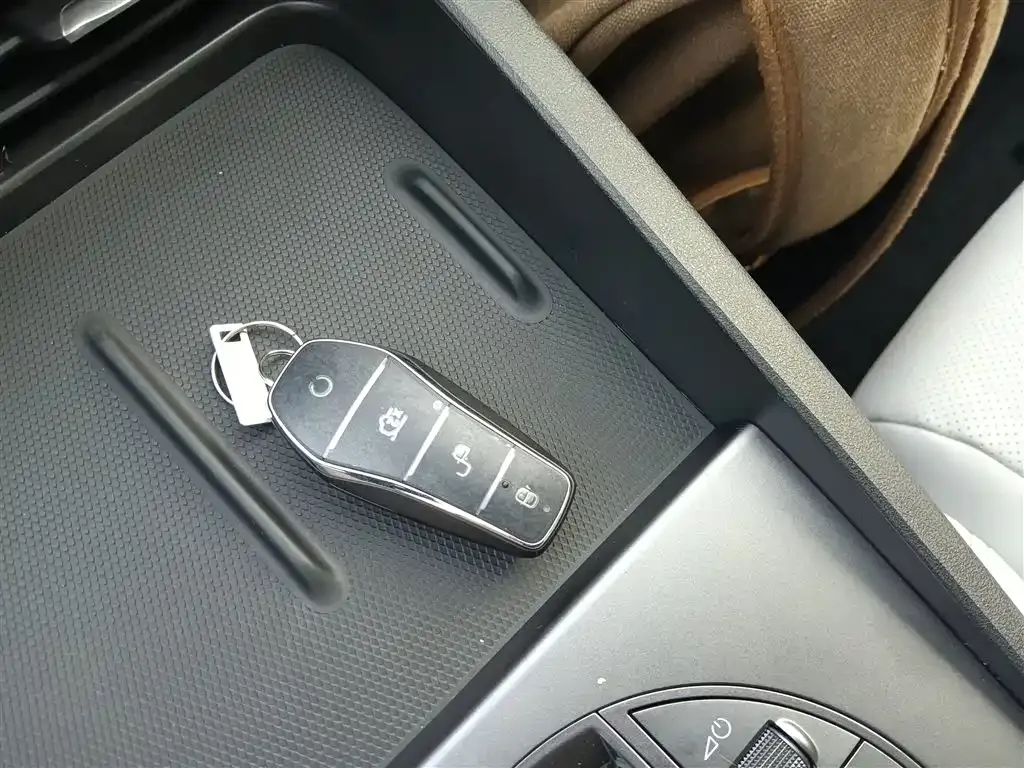 BYD Seal 06 — фото 9