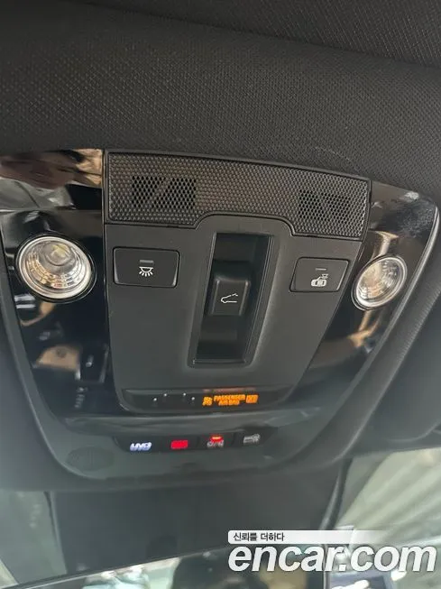 Kia Sorento — фото 9