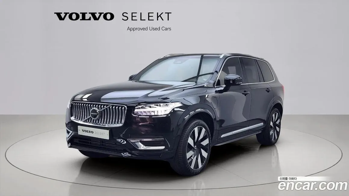 Volvo XC90 — фото 1