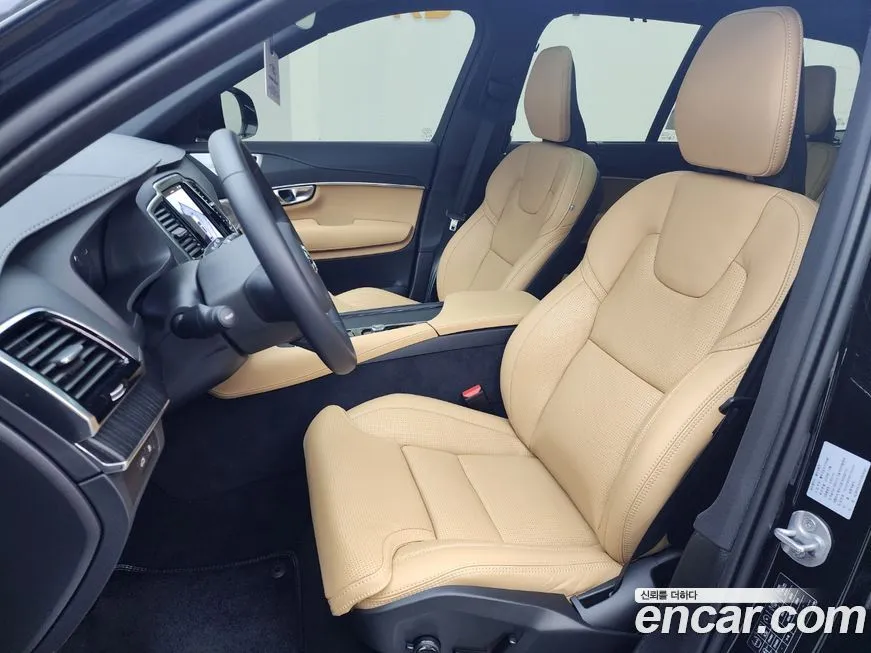 Volvo XC90 — фото 10