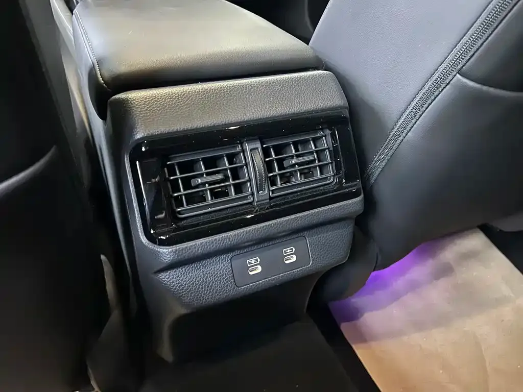 Honda Accord — фото 10