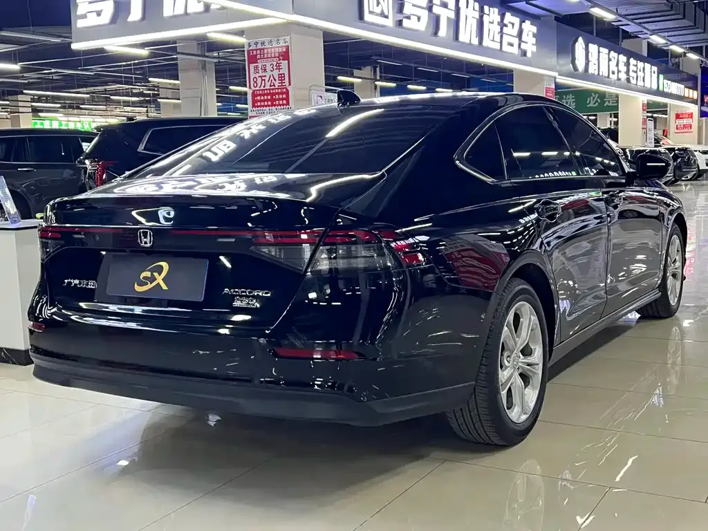 Honda Accord — фото 4