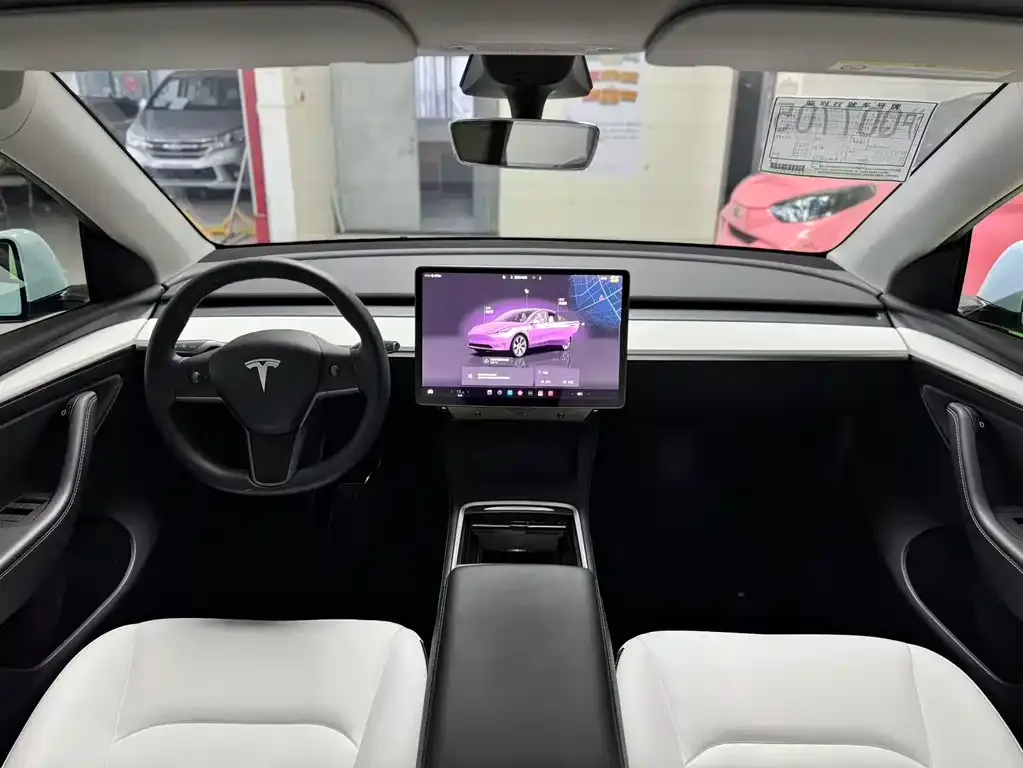 Tesla Model Y — фото 4