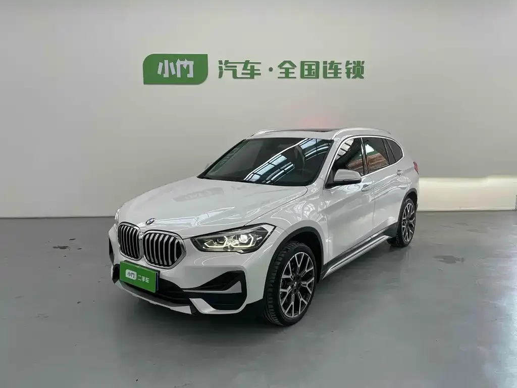 BMW X1 — фото 1