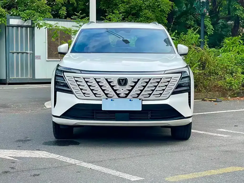 Changan CS75PLUS — фото 2