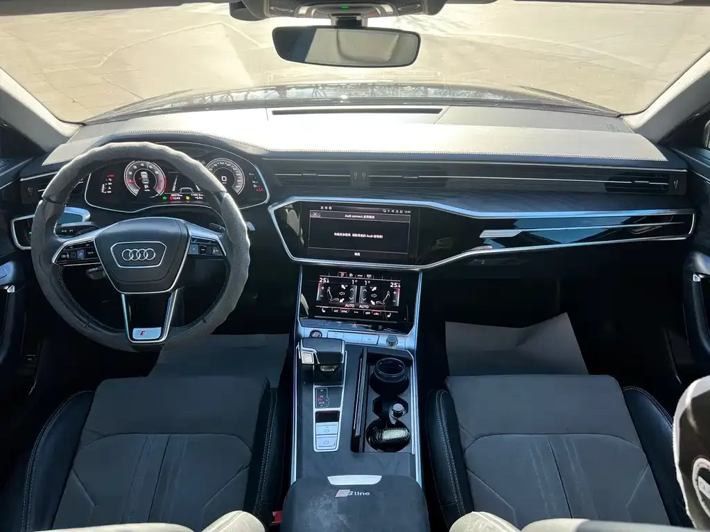 Audi A6L — фото 5