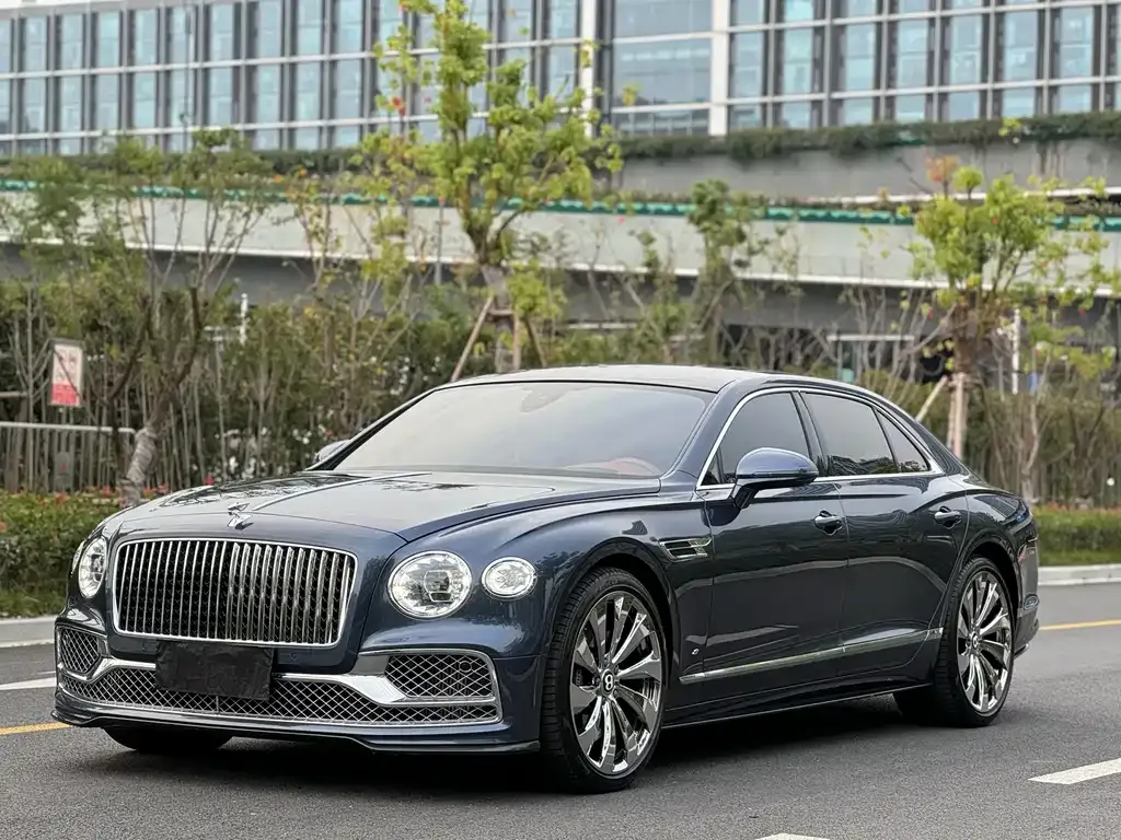 Bentley Flying Spur — фото 3