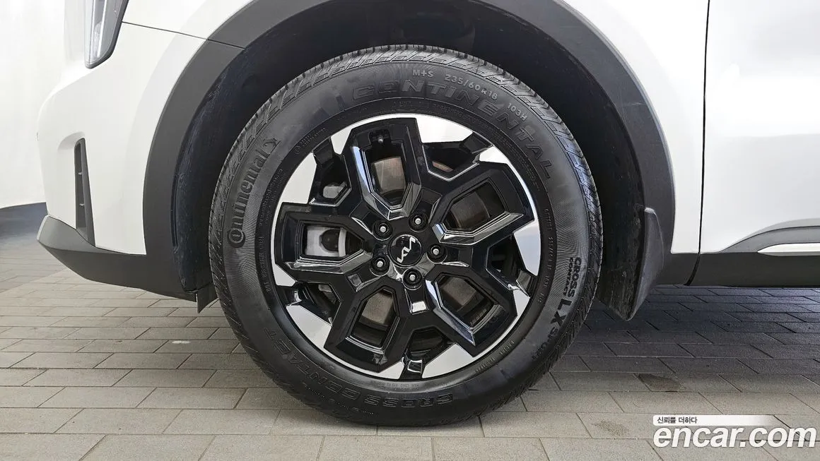 Kia Sorento — фото 5