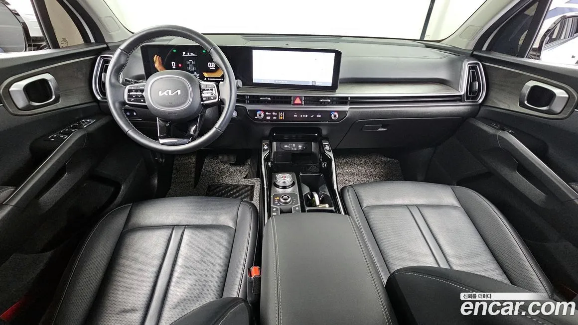 Kia Sorento — фото 7