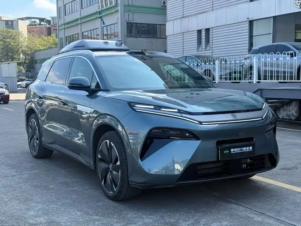 BYD Tang L — фото 3
