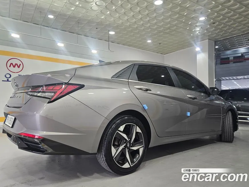 Hyundai AVANTE — фото 4