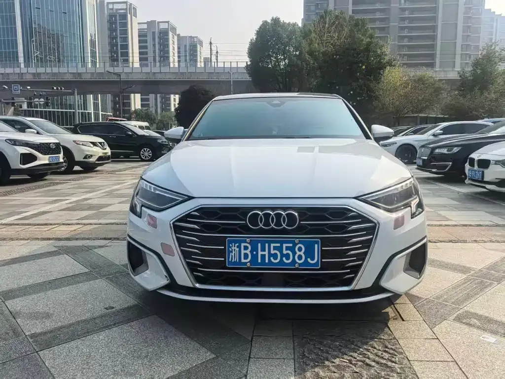 Audi A3 — фото 2