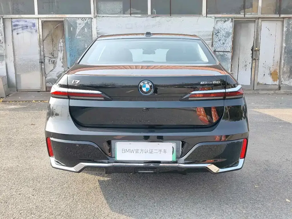 BMW i7 — фото 4