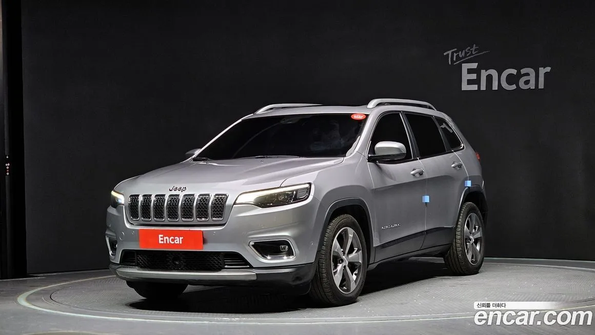 Jeep Cherokee — фото 1