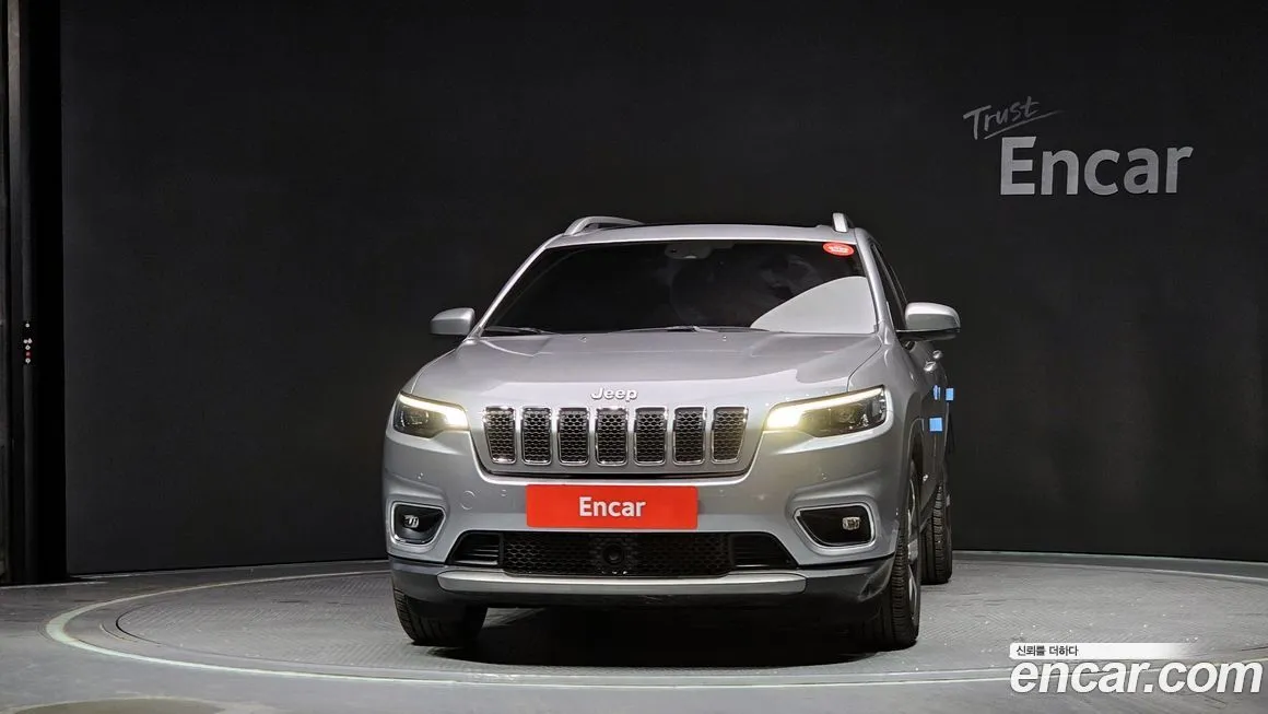 Jeep Cherokee — фото 3