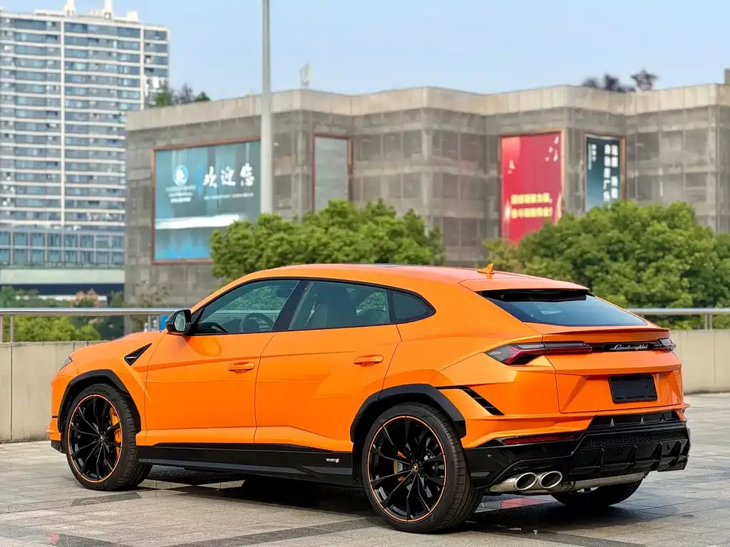 Lamborghini Urus — фото 4