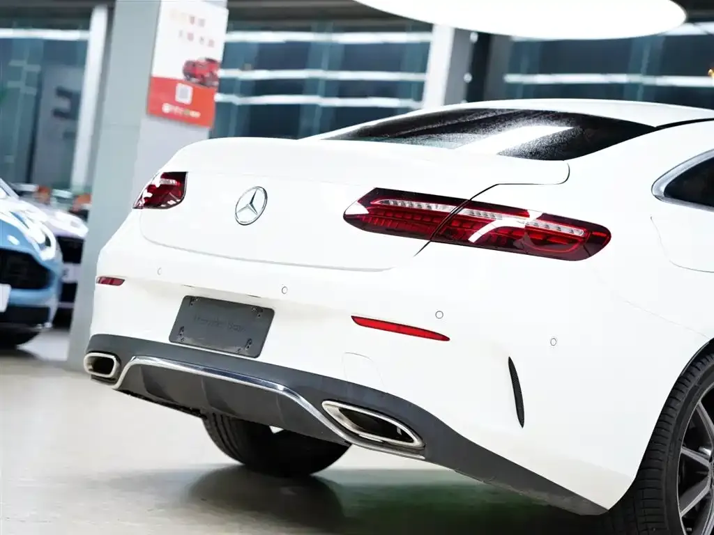 Mercedes-Benz E-Class (Import) — фото 5