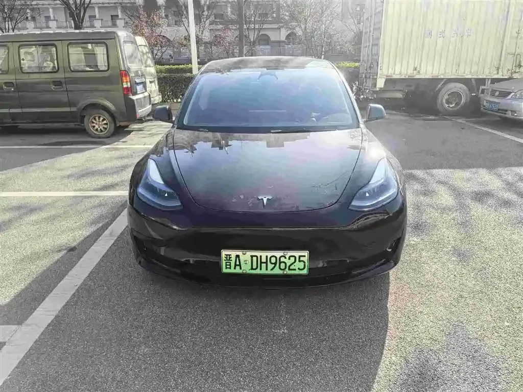 Tesla Model 3 — фото 2