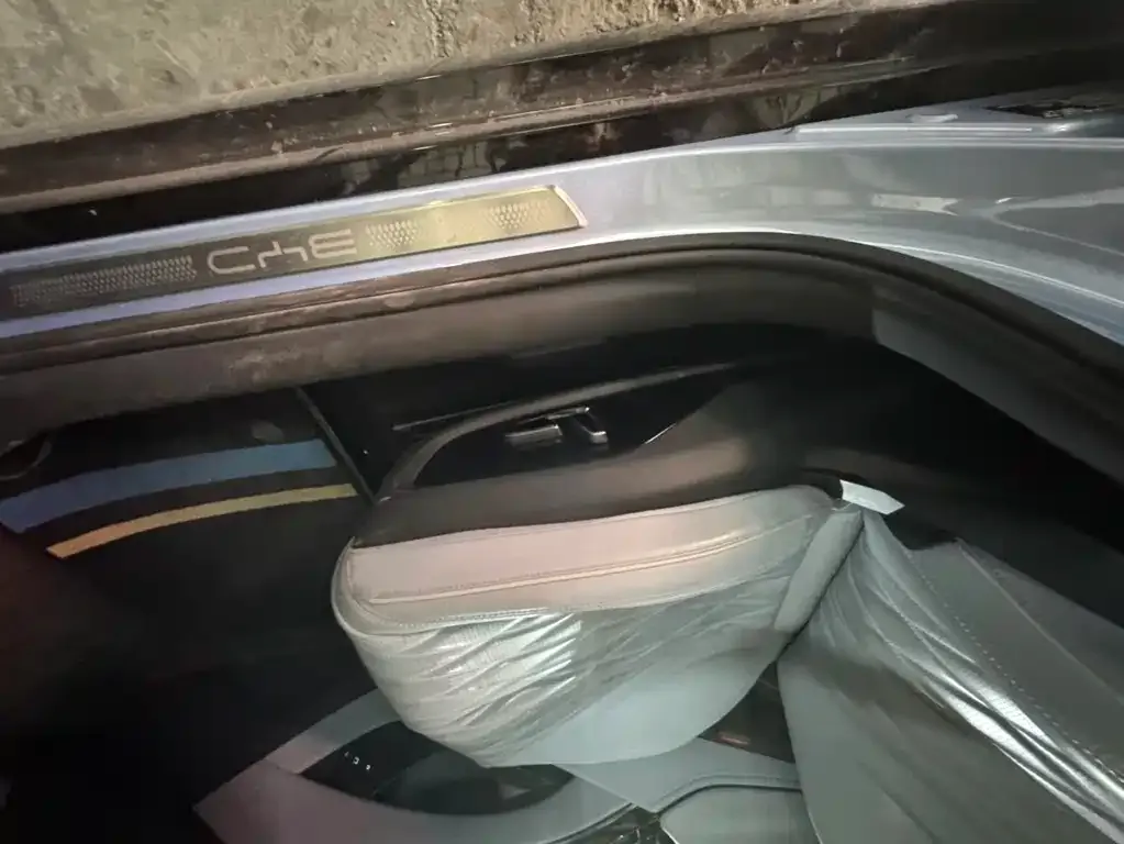 BYD Seal — фото 10