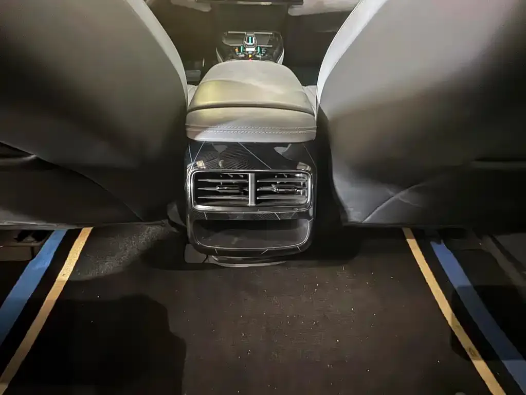 BYD Seal — фото 4
