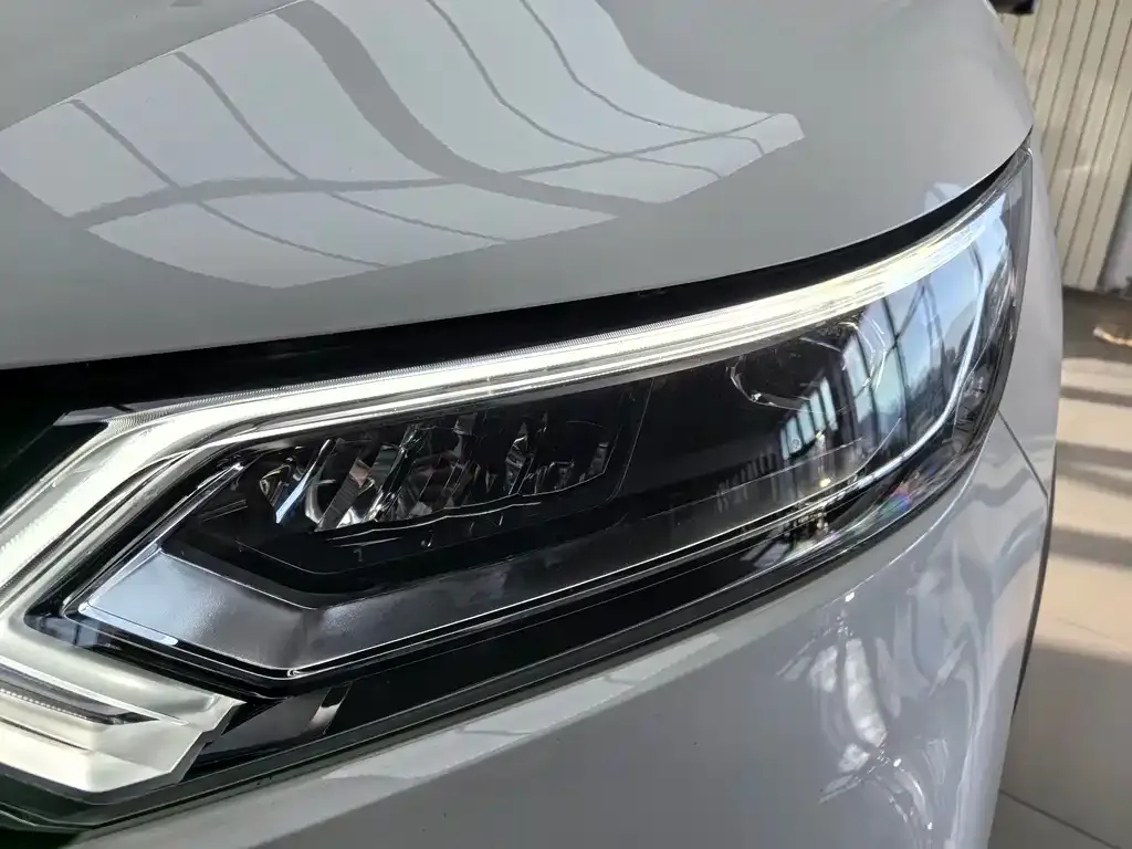 Nissan Qashqai — фото 4