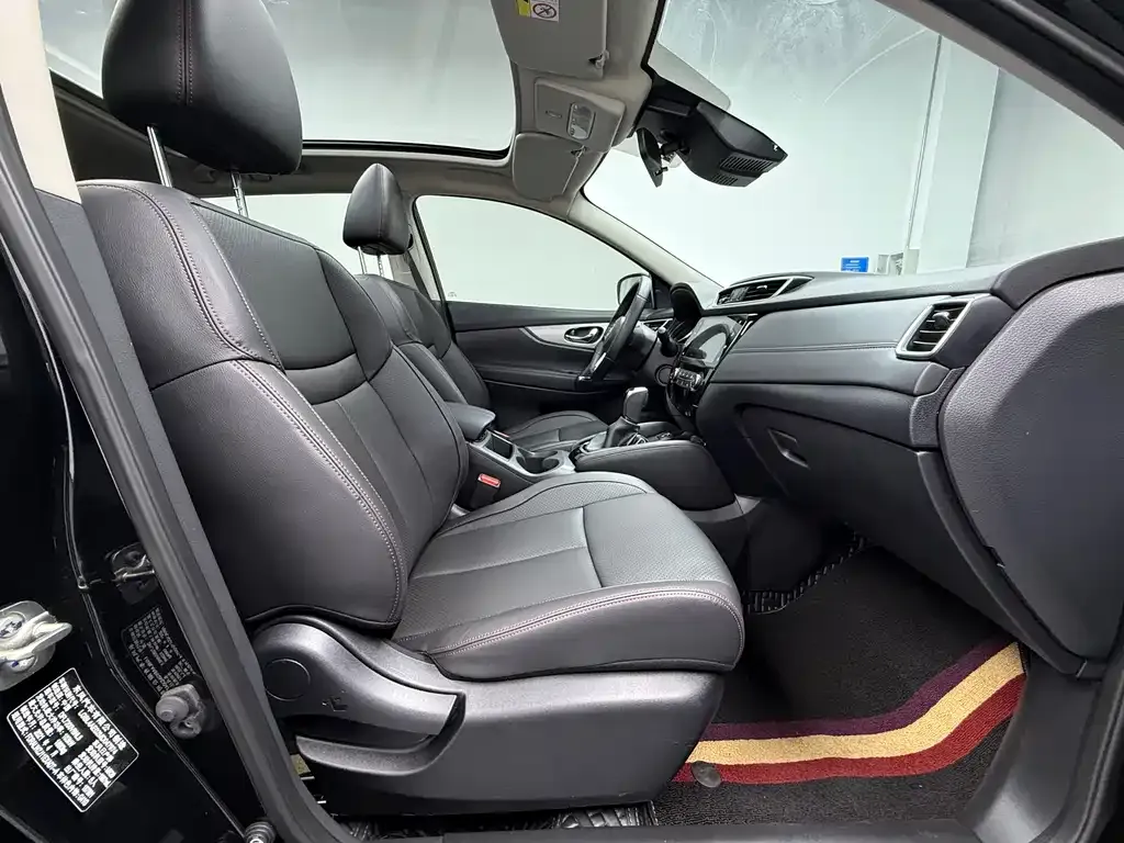 Nissan Qashqai — фото 10