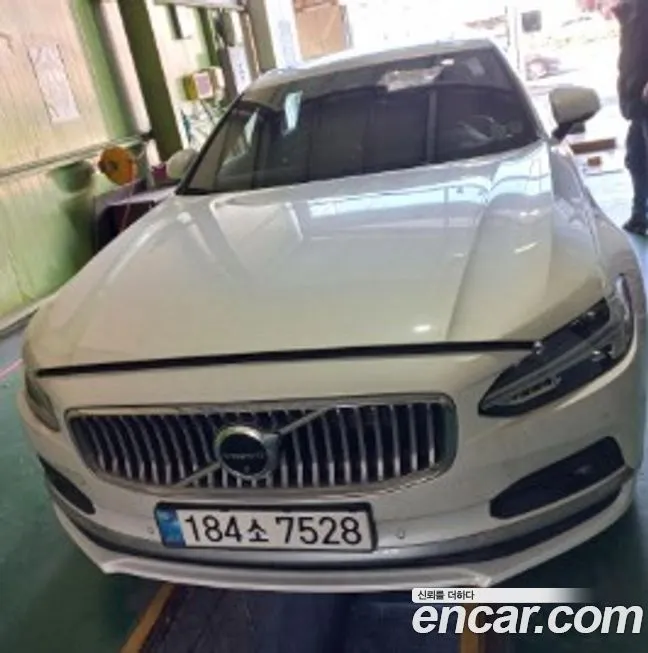 Volvo S90 — фото 1