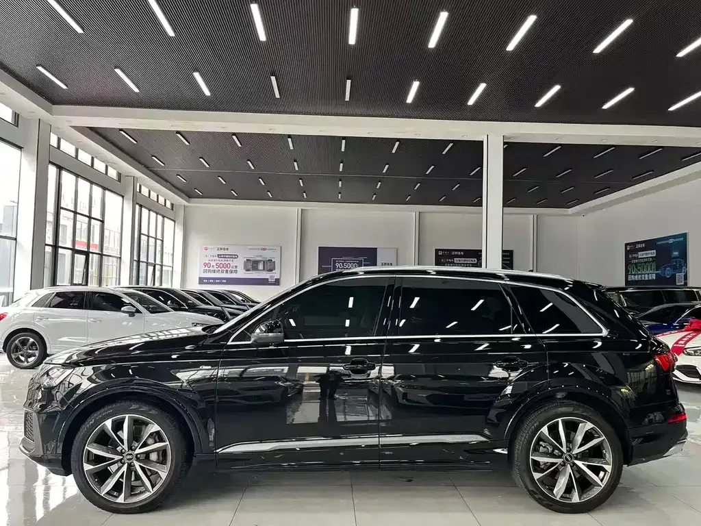 Audi Q7 — фото 3