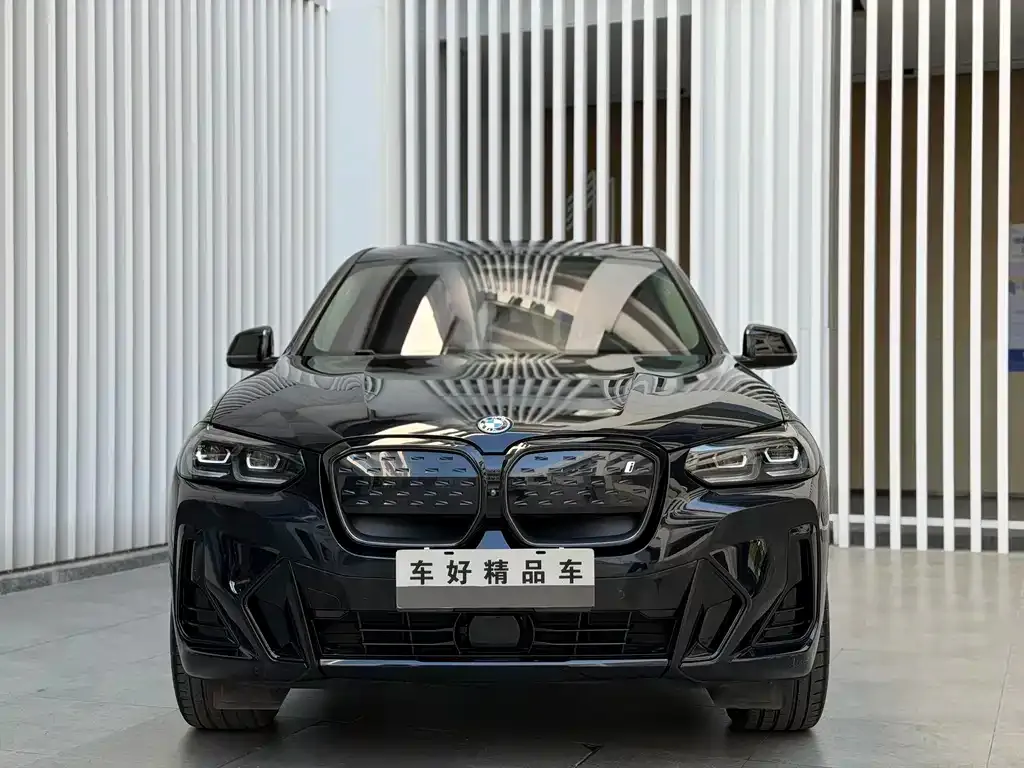 BMW iX3 — фото 2