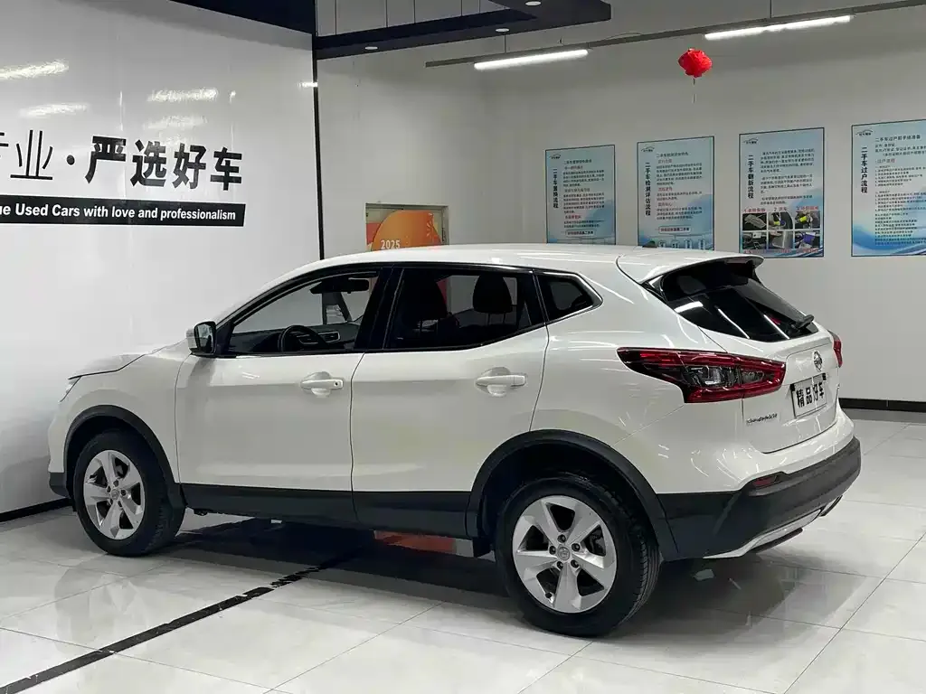 Nissan Qashqai — фото 6