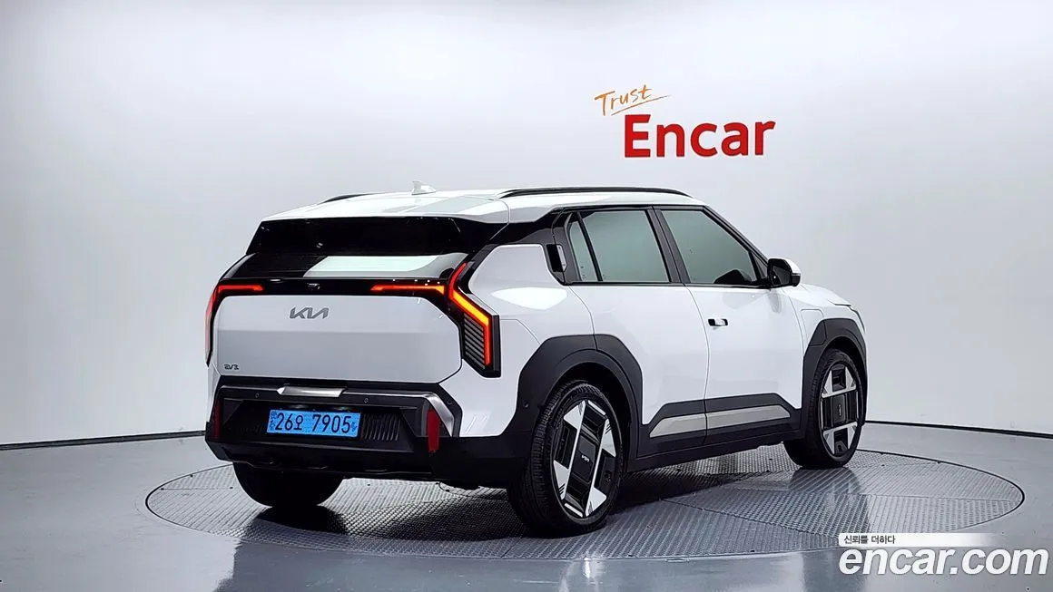 Kia EV3 — фото 2