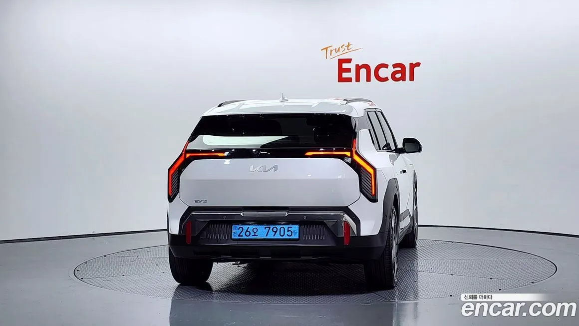Kia EV3 — фото 4