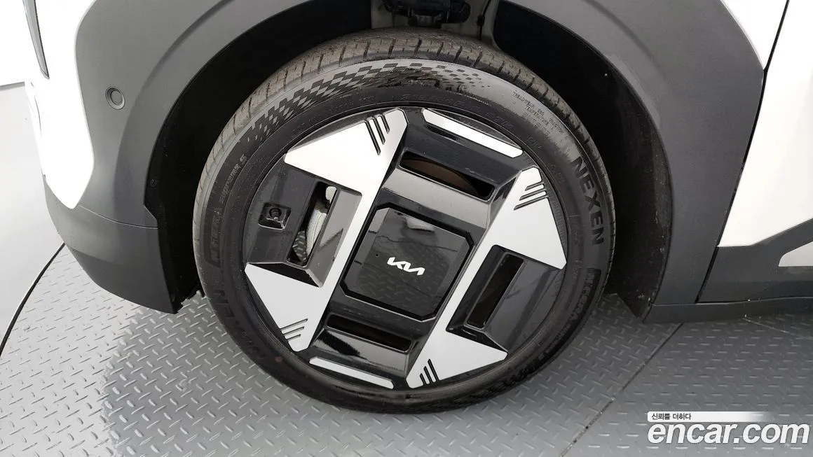 Kia EV3 — фото 5