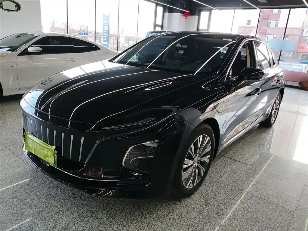 Hongqi E-QM5 — фото 1